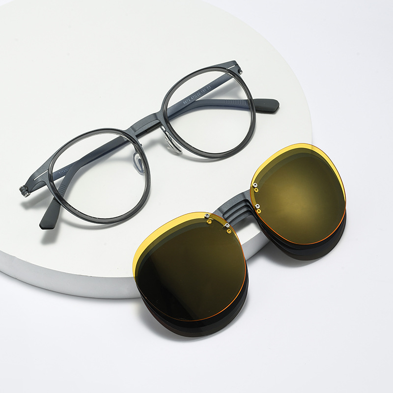 五合一纯钛磁吸偏光太阳镜夹片防眩光日夜两用墨镜女套镜男