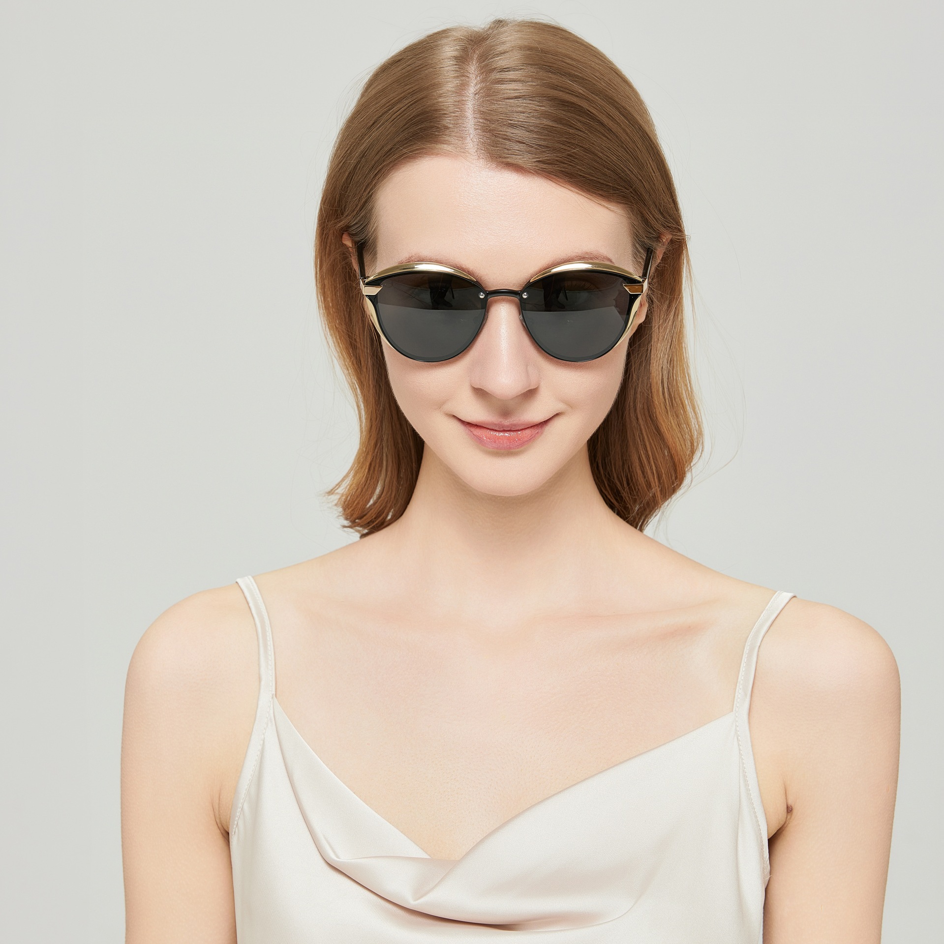 新款跨境偏光太阳镜欧美时尚女士复古圆形防紫外线炫彩高级感墨镜