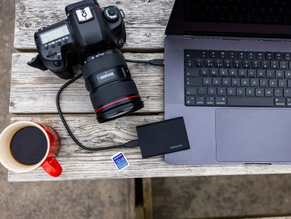 眼前突然多了”飞蚊”，48小时内不就医可能永久失明